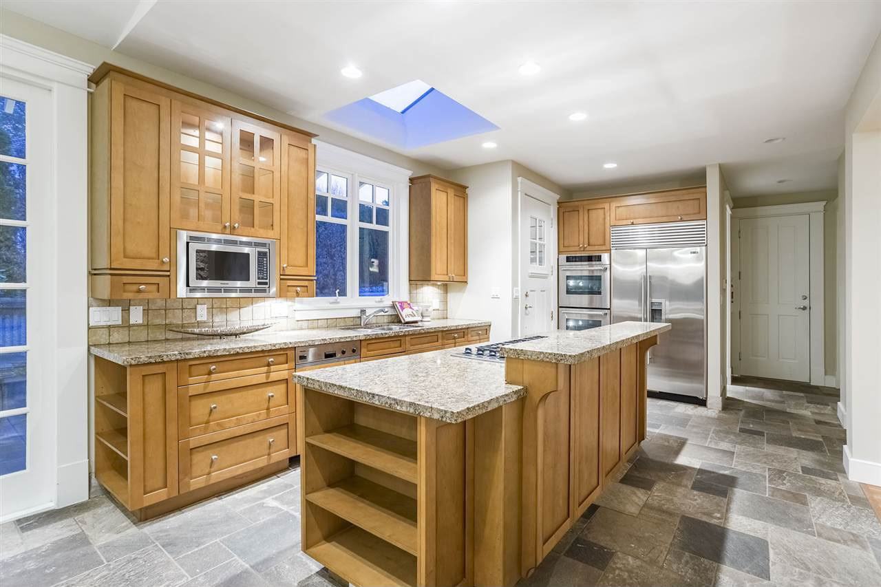 1785 Fulton Ave - Photo 7 of 15