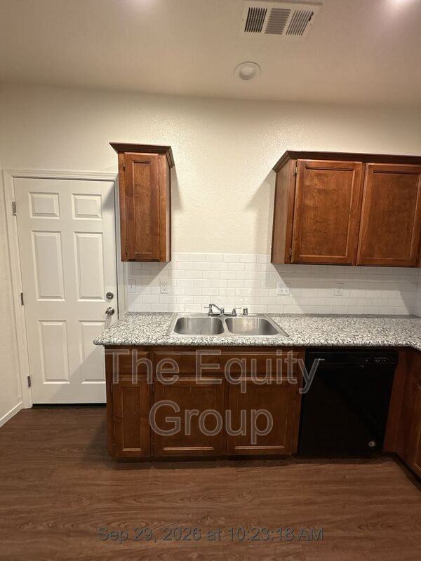 3332 S Villa St - Photo 7 of 18