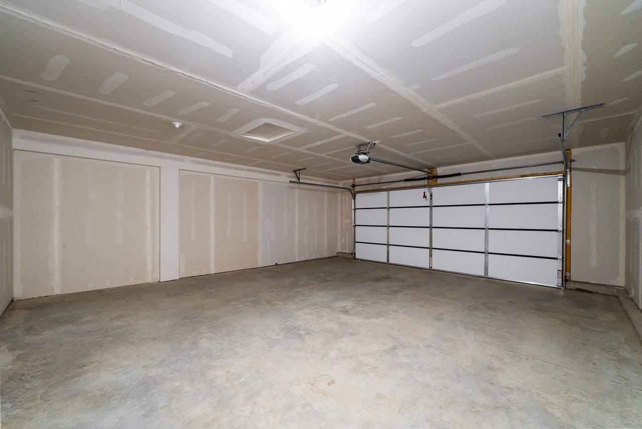 5425 W Liberator Cir - Photo 6 of 9