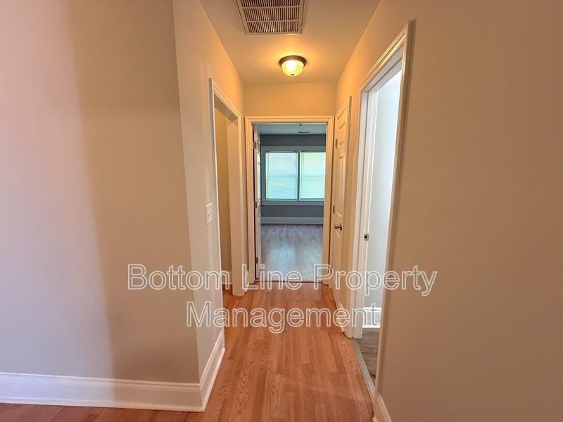 369 Spring St Sw - Photo 6 of 13