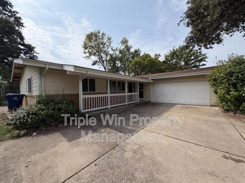 3180 Kingsley Dr - Photo 5 of 43