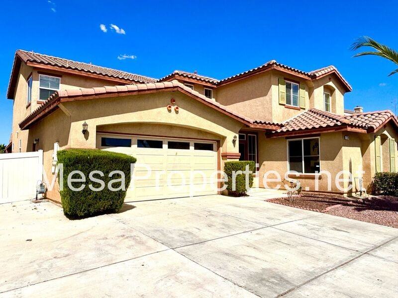 12396 Ava Loma St - Photo 2 of 45