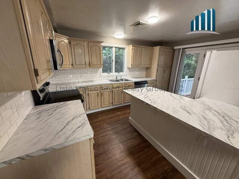 200 County St #1 - Photo 5 of 22