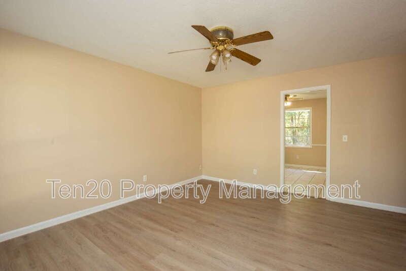 8343 Twin Chapel Dr - Photo 2 of 16