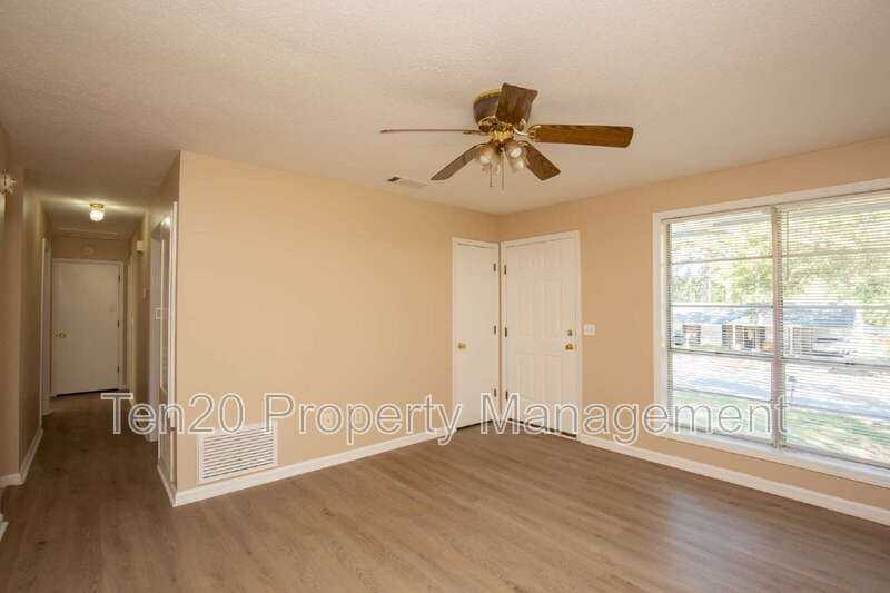 8343 Twin Chapel Dr - Photo 3 of 16