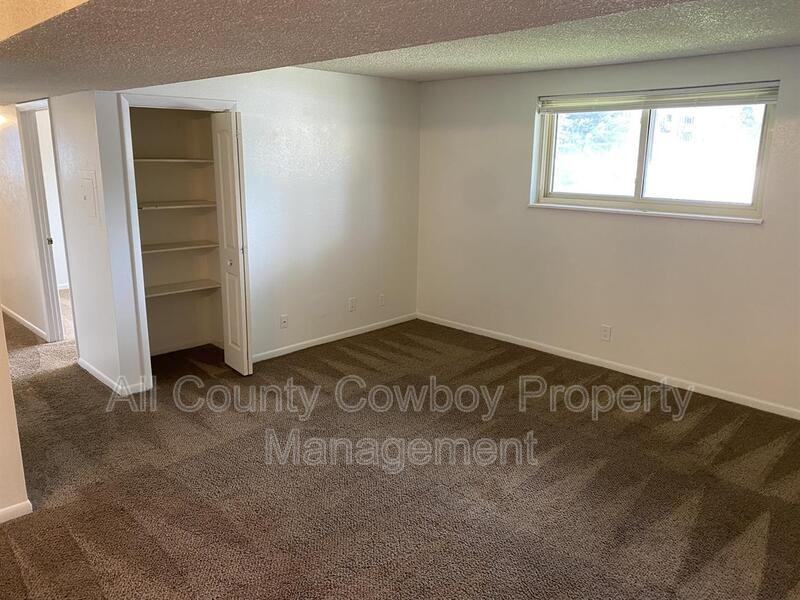 267 N 8th St #1 - Photo 4 of 10