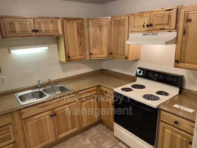 267 N 8th St #1 - Photo 5 of 10