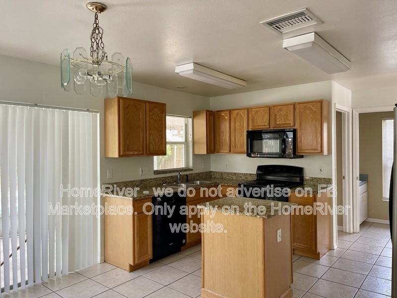 9810 Sunnyoak Dr - Photo 5 of 23