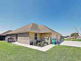 featured image of 11200 Coachmans Rd