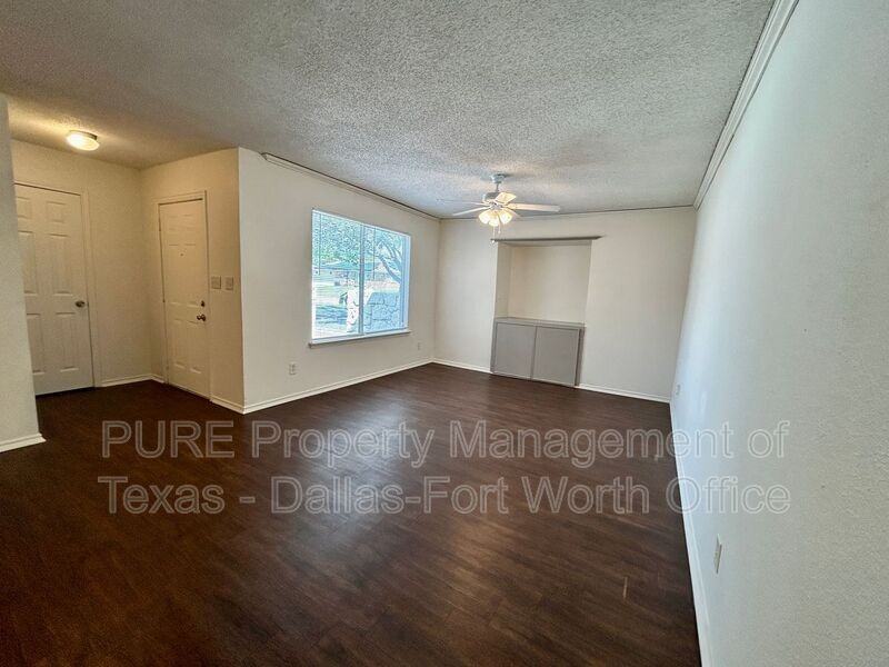 6752 Trail Lake Dr - Photo 4 of 19