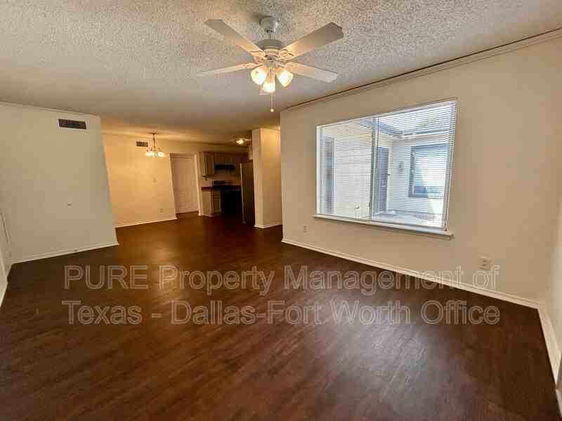 6752 Trail Lake Dr - Photo 6 of 19
