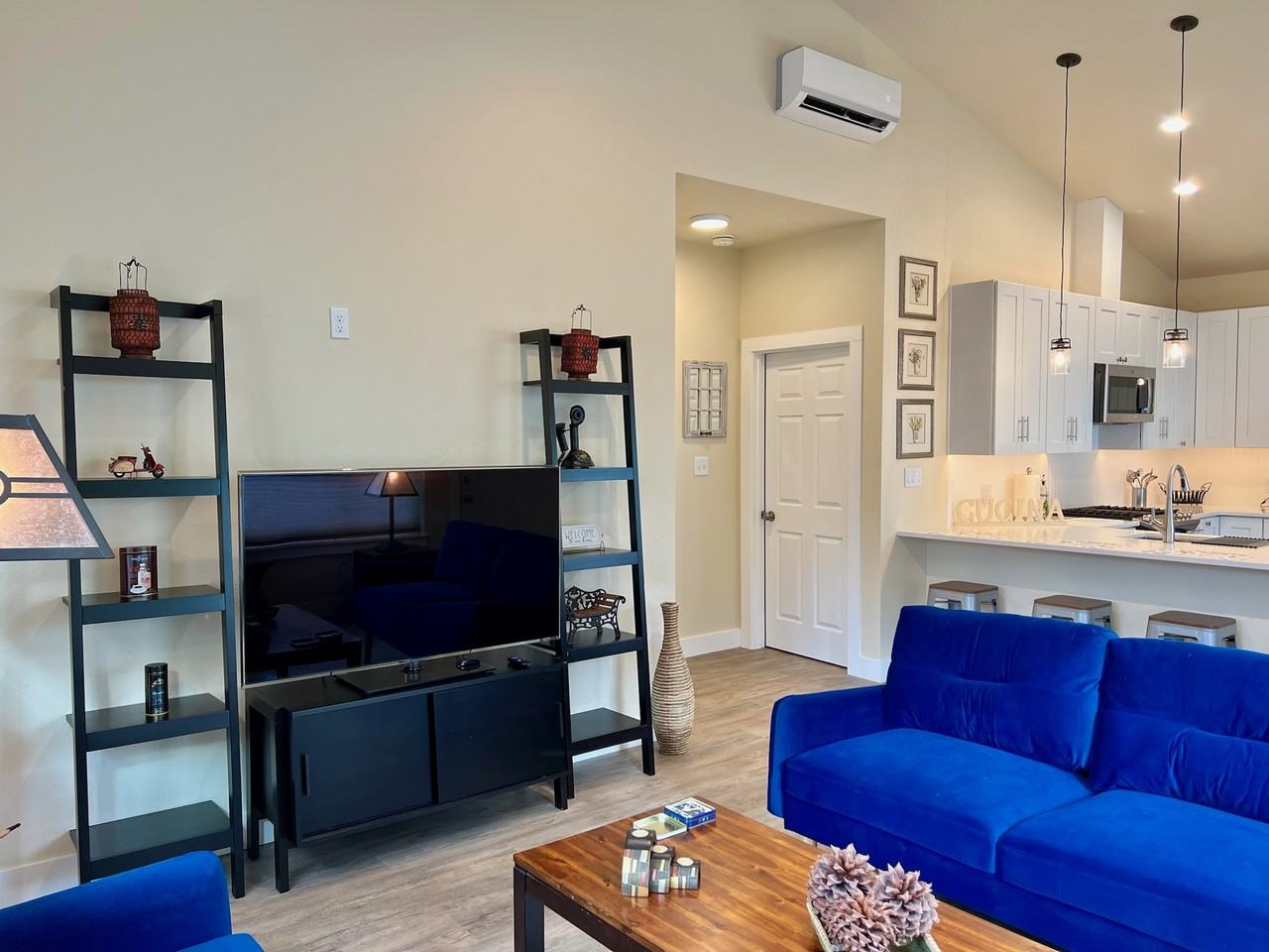 420 S Euclid Ave #NA - Photo 6 of 21