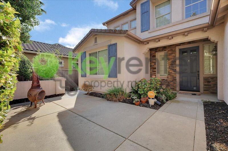 2115 Maloney Dr - Photo 2 of 50