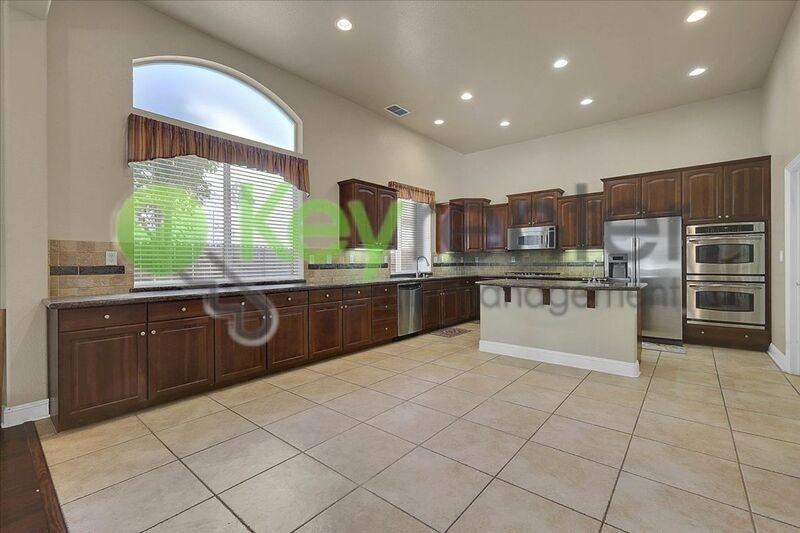 2115 Maloney Dr - Photo 4 of 50