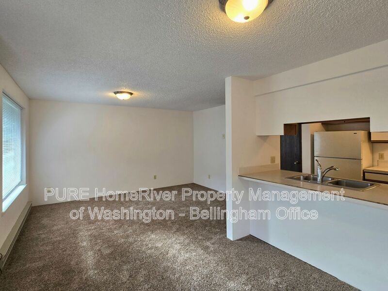 1252 Nevada St #303 - Photo 3 of 18
