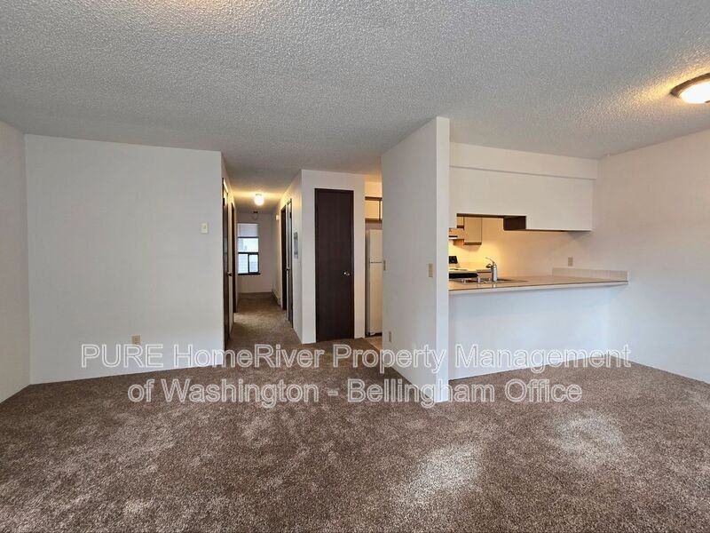 1252 Nevada St #303 - Photo 4 of 18
