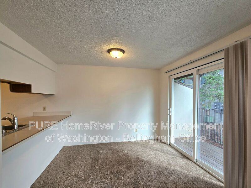 1252 Nevada St #303 - Photo 5 of 18