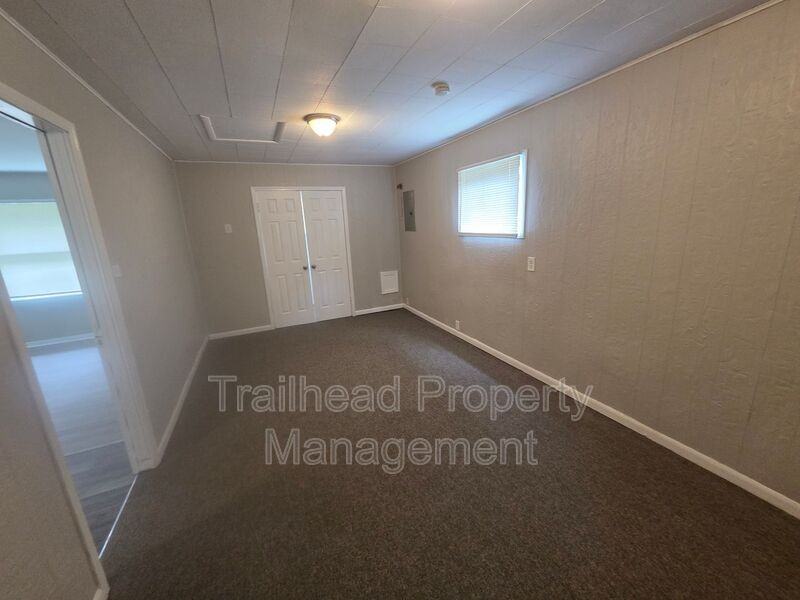 7805 E 114th St - Photo 7 of 18