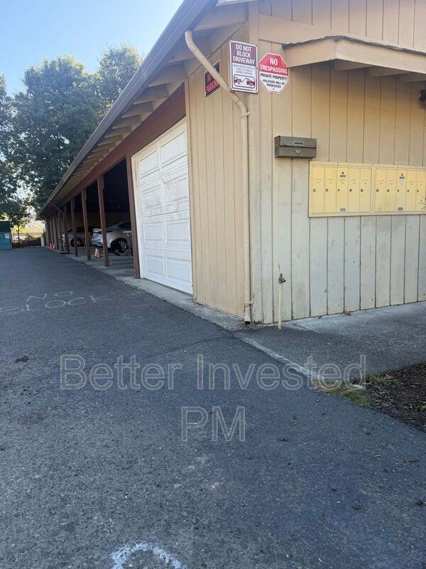 972 Marlene St - Photo 2 of 27