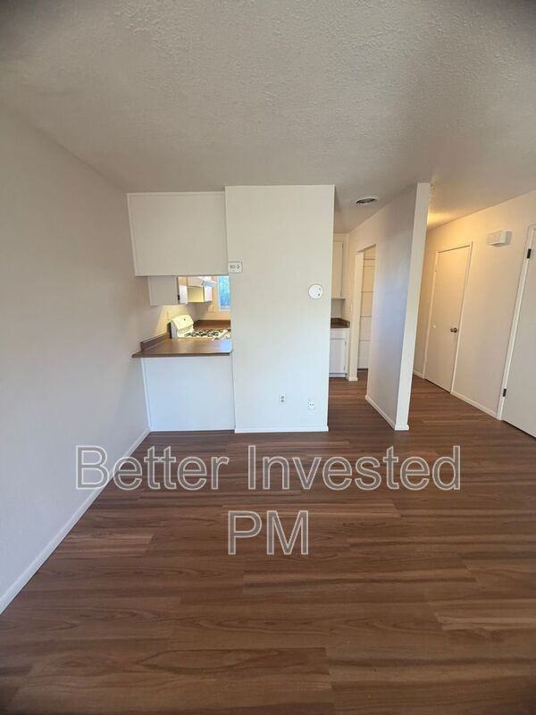 972 Marlene St - Photo 3 of 27