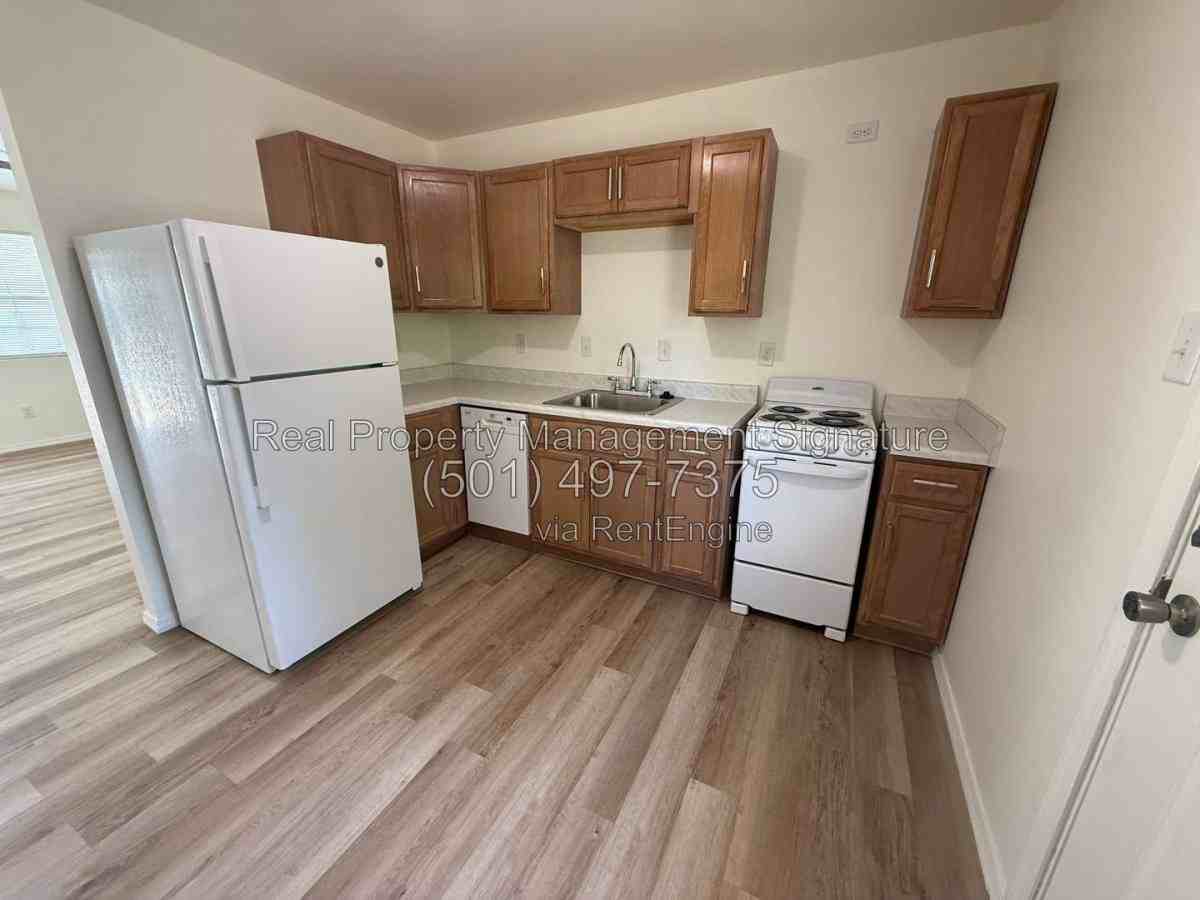 Highlander Cir #A - Photo 2 of 7