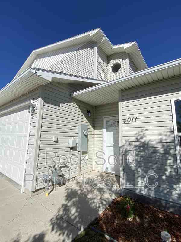 4011 Fillmore Ave - Photo 2 of 24