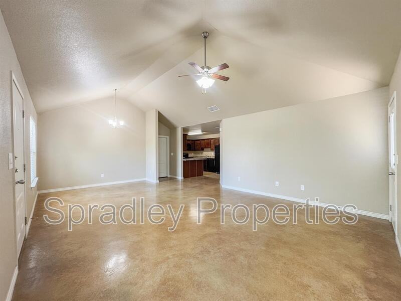 4817B Deep Dr - Photo 2 of 17