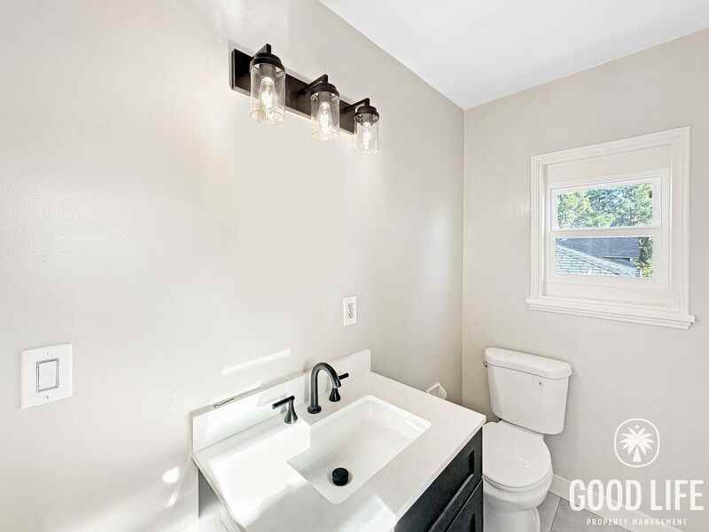 4911 College Ave - Photo 7 of 26
