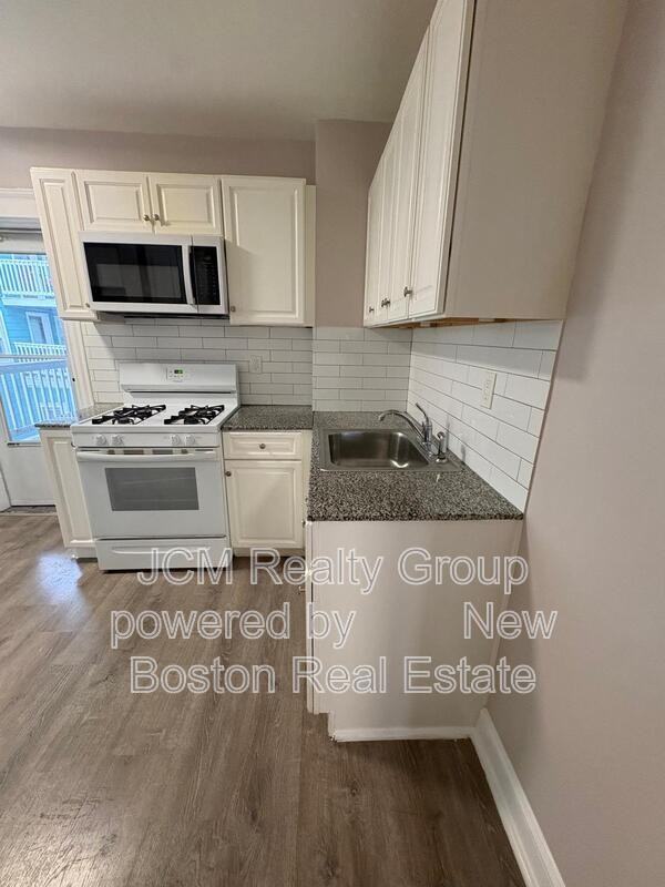 26 Harwood St #5 - Photo 2 of 17