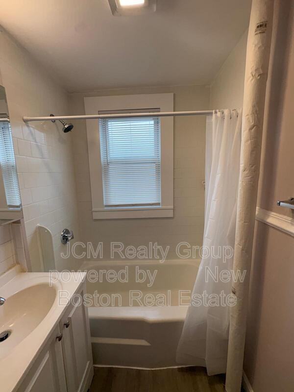 26 Harwood St #5 - Photo 7 of 17
