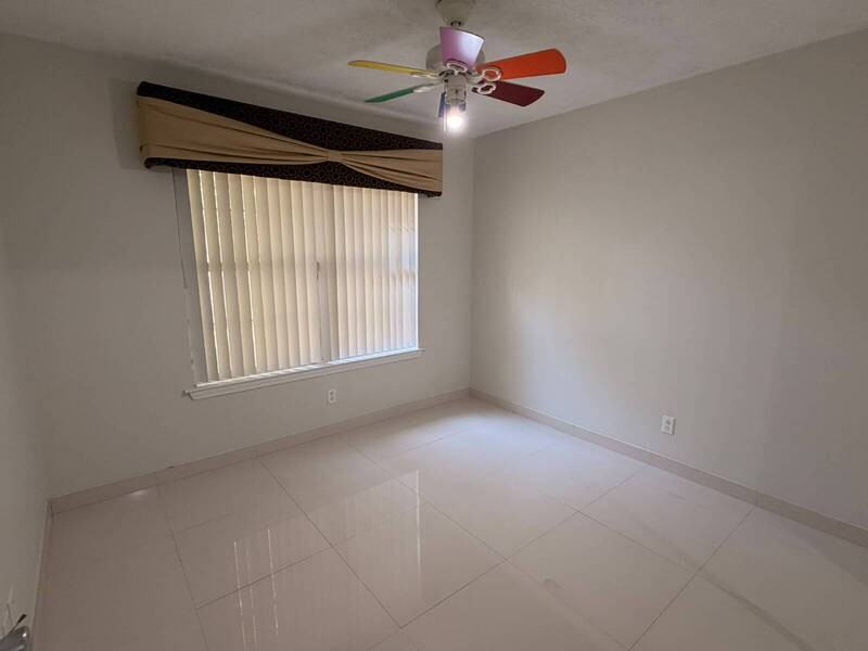 117 Bordeaux Ln - Photo 5 of 15