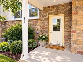 featured image of 301 Se 11th St #704