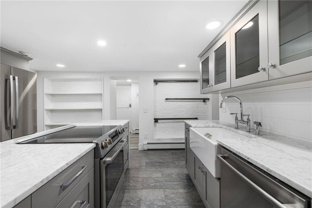 245 Eustis Ave ##3a - Photo 4 of 39
