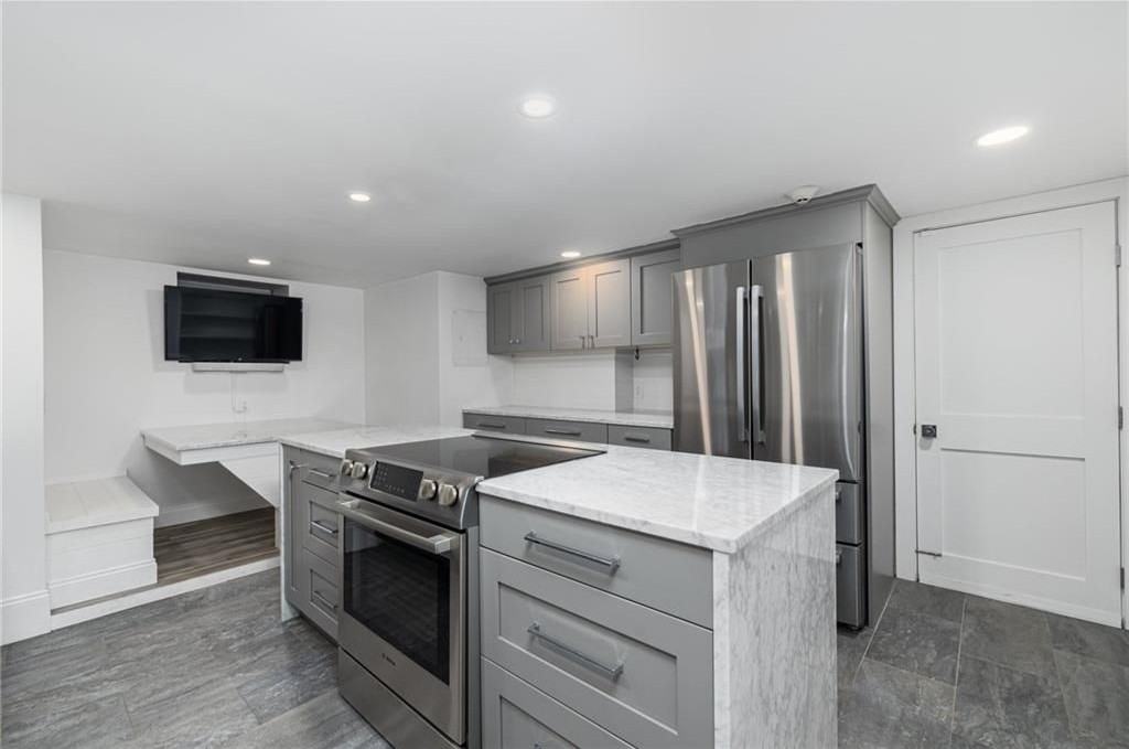 245 Eustis Ave ##3a - Photo 5 of 39