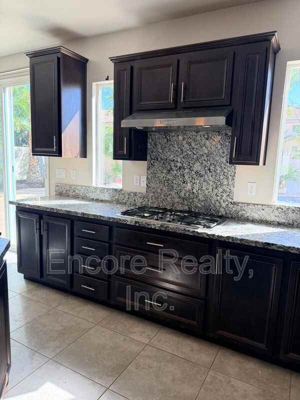 35226 Heritage Pointe Dr - Photo 5 of 28