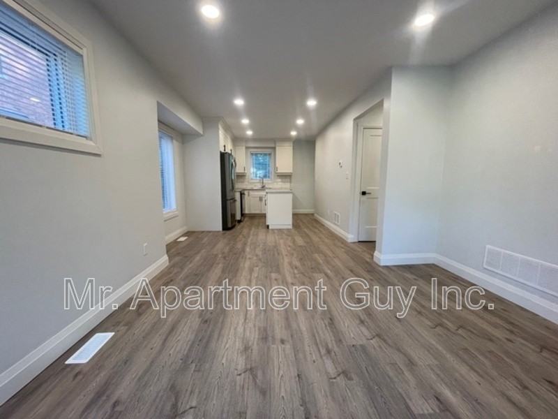 29 Gruhn St - Photo 5 of 15