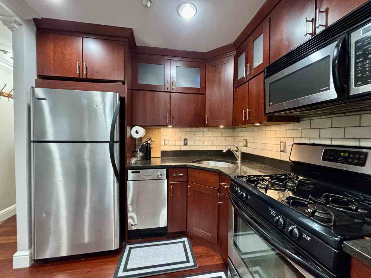 137 Salem St #3 - Photo 3 of 11