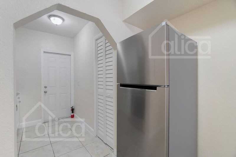 1001 Henrietta Ave #3 - Photo 7 of 14