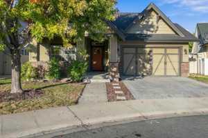 featured image of 335 E Ryegate Dr