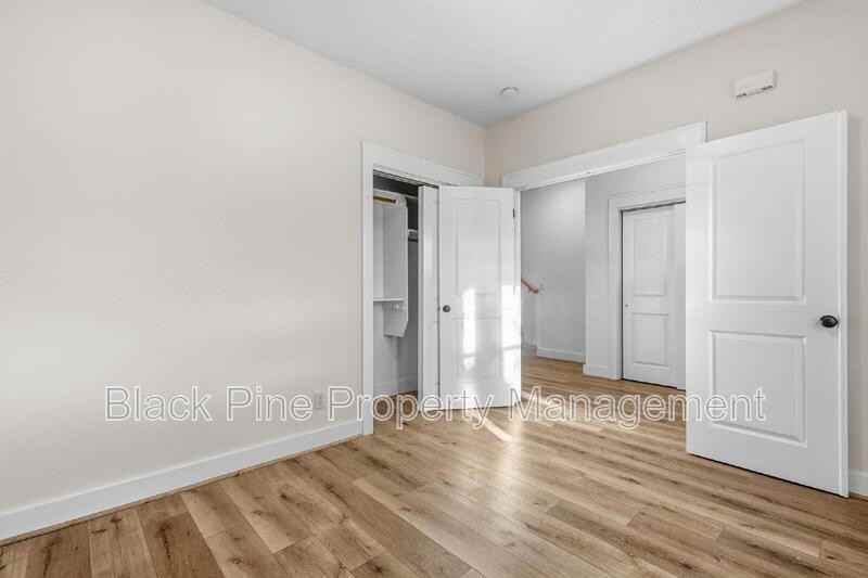 335 E Ryegate Dr - Photo 5 of 44