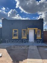 122 E Delano St - Photo 1 of 1