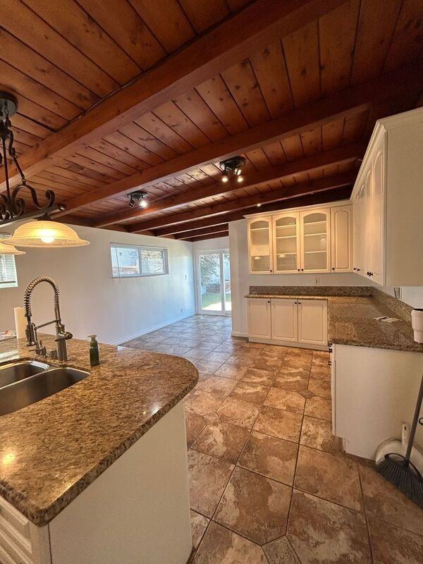 540 Calla Ave - Photo 2 of 31