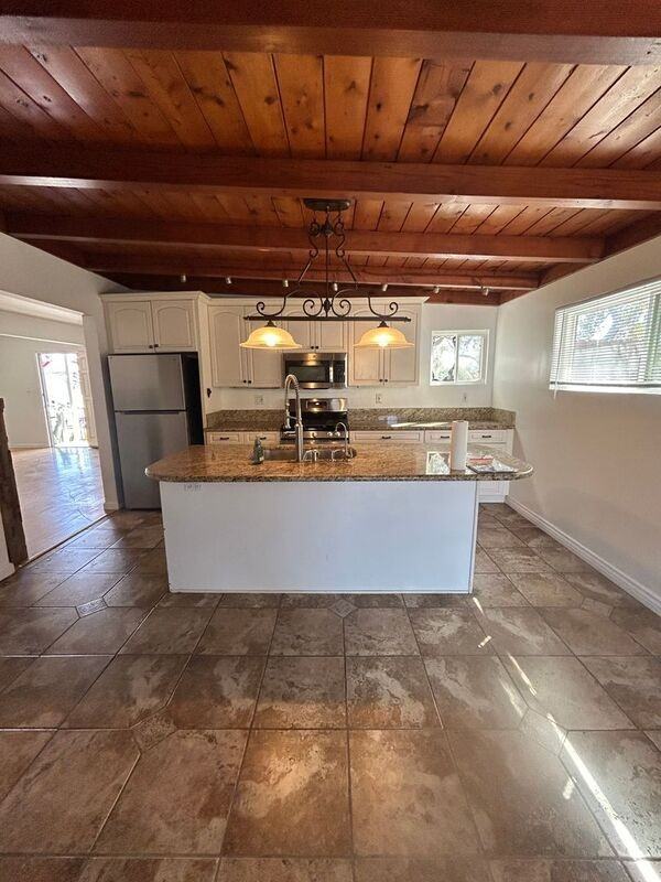 540 Calla Ave - Photo 6 of 31
