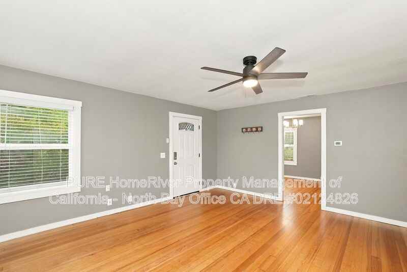 325 Hutchins Ave - Photo 4 of 33
