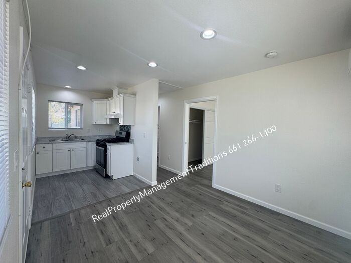 44138 Fern Ave - Photo 2 of 10