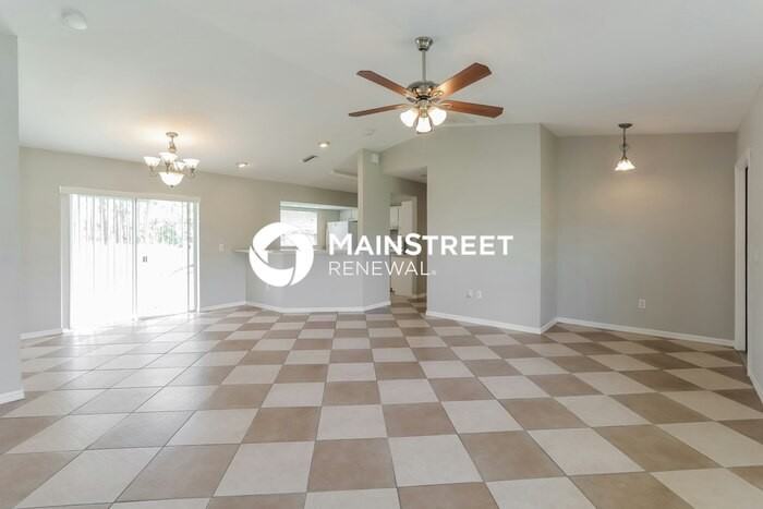 2423 Dongola St - Photo 4 of 16