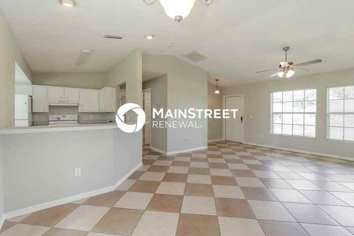 2423 Dongola St - Photo 5 of 16
