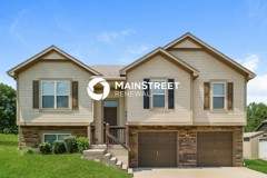 221 Golfview Dr - Photo 1 of 1