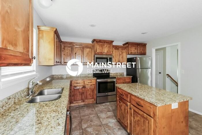221 Golfview Dr - Photo 7 of 20