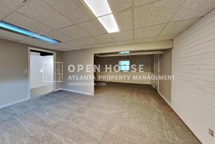 265 Castleair Dr Ne - Photo 6 of 22